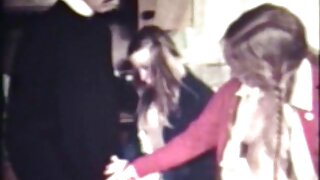 رابطه جنسی لزبین با اشلی اندرسون و آیوی جونز اغوا فیلم سگس زن کننده از Reality Kings
