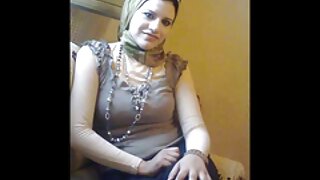 یک فیلم سینه با اندازه متوسط ​​با ستاره شگفت انگیز Alyx و سگس سگسی Jenna Fox از Cherry Pimps