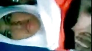 یک دختر گاوچران معکوس با الکس سیاهگوش شاخدار و جانیس سگس وحشی گریفیث از اسپیزو
